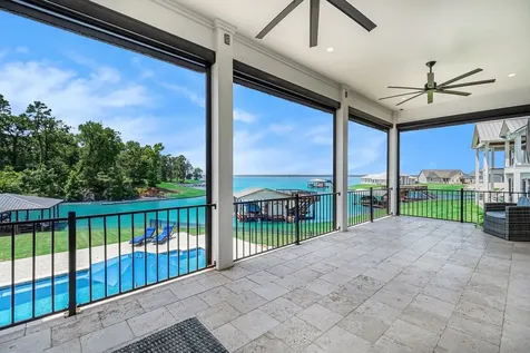 111 Seagull Path Point Blank TX 77364
