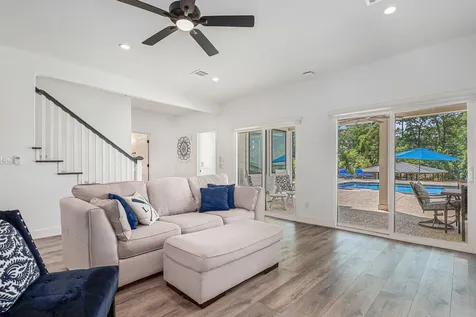 111 Seagull Path Point Blank TX 77364