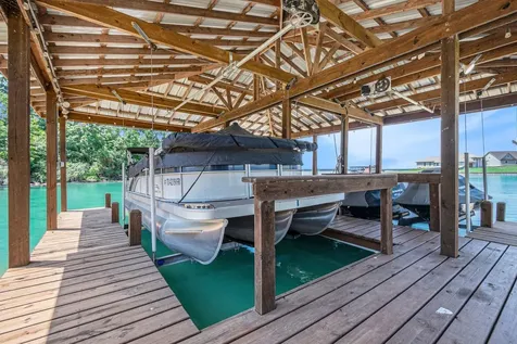 111 Seagull Path Point Blank TX 77364