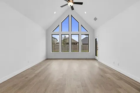 5115 Getty Lane Iowa Colony TX 77583