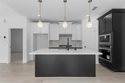 5115 Getty Lane Iowa Colony TX 77583