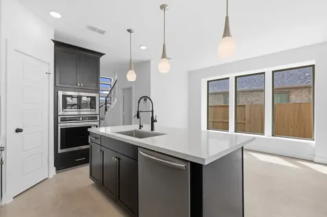 5115 Getty Lane Iowa Colony TX 77583