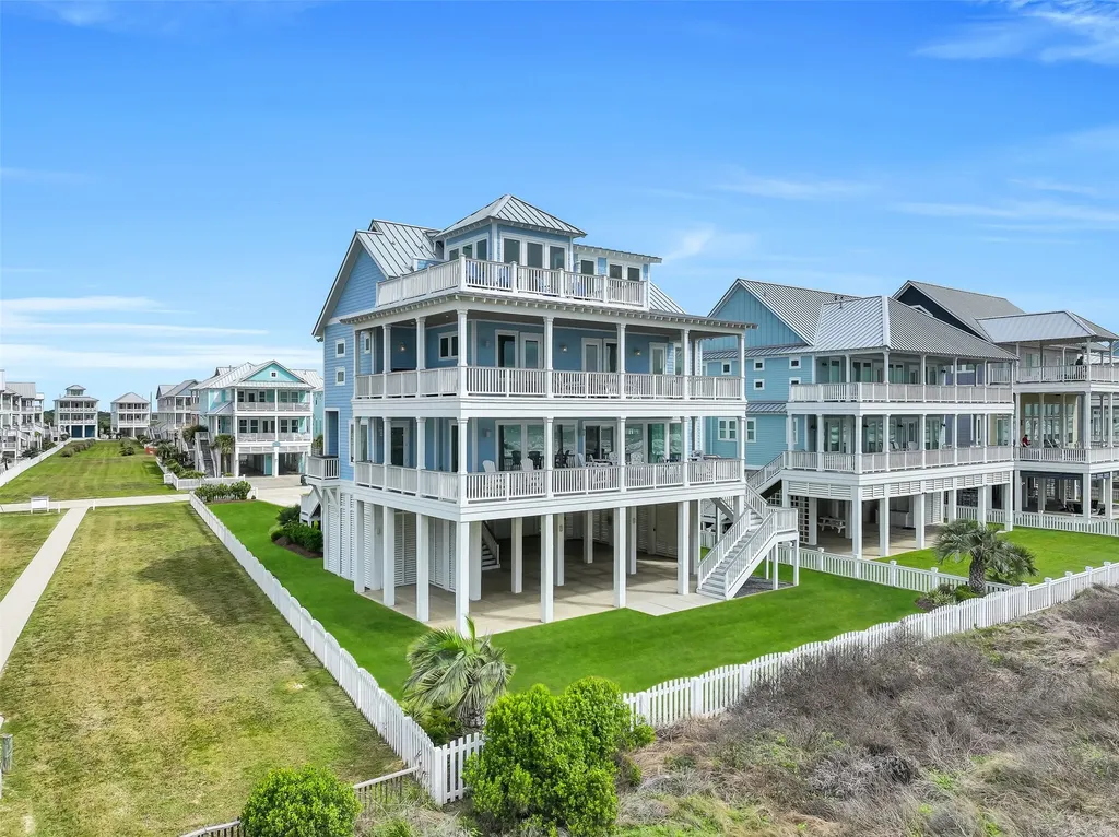 11391 Beachside Drive Galveston TX 77554