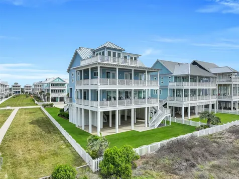 11391 Beachside Drive Galveston TX 77554