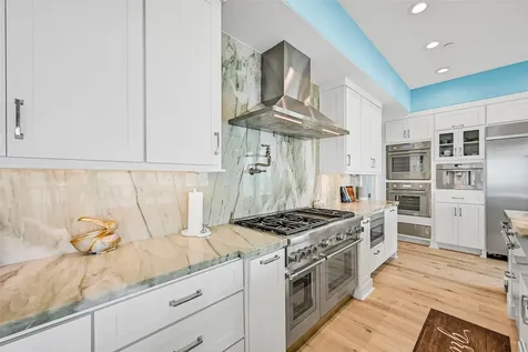 11391 Beachside Drive Galveston TX 77554