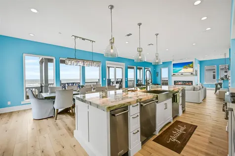 11391 Beachside Drive Galveston TX 77554