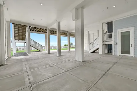 11391 Beachside Drive Galveston TX 77554