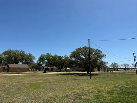 285 Meadowview Drive El Campo TX 77437