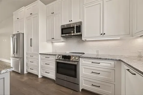 2461 Baycrest Drive Houston TX 77058