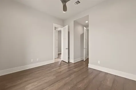 2461 Baycrest Drive Houston TX 77058