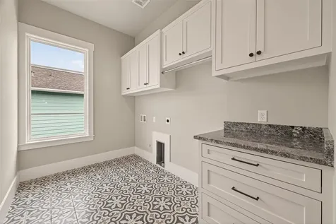 2461 Baycrest Drive Houston TX 77058