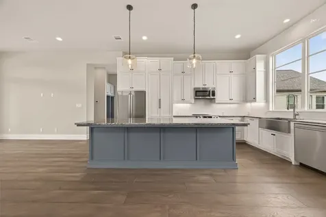 2461 Baycrest Drive Houston TX 77058