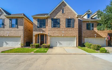 3206 E Park At Beverly Hills Houston TX 77057