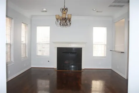 3206 E Park At Beverly Hills Houston TX 77057