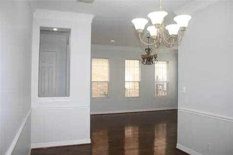 3206 E Park At Beverly Hills Houston TX 77057