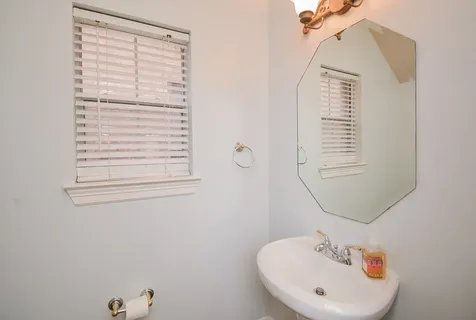 3206 E Park At Beverly Hills Houston TX 77057