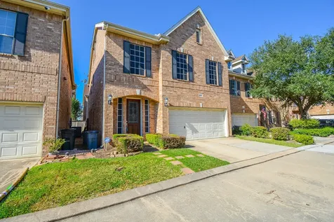 3206 E Park At Beverly Hills Houston TX 77057