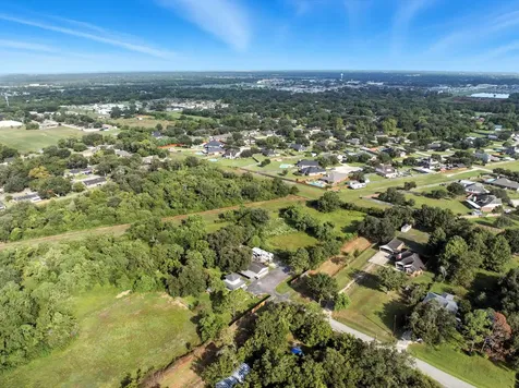 300 Mustang Road Alvin TX 77511