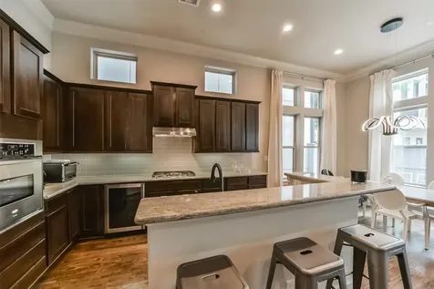 5715 Arabelle Lake Street Houston TX 77007