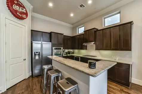 5715 Arabelle Lake Street Houston TX 77007