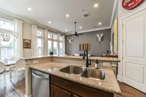 5715 Arabelle Lake Street Houston TX 77007