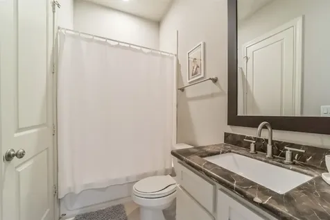5715 Arabelle Lake Street Houston TX 77007