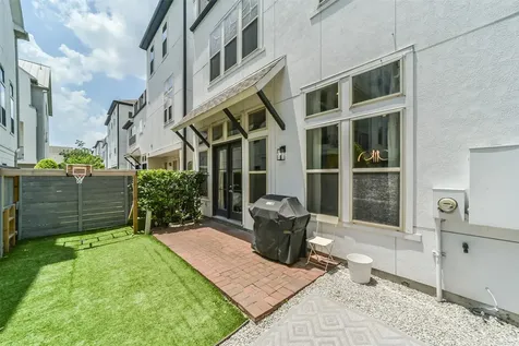 5715 Arabelle Lake Street Houston TX 77007