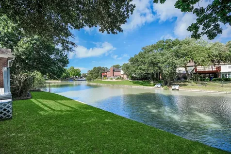 1123 Spinnaker Way Sugar Land TX 77498
