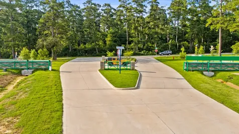 105 Bentwood Meadow Lane Montgomery TX 77356