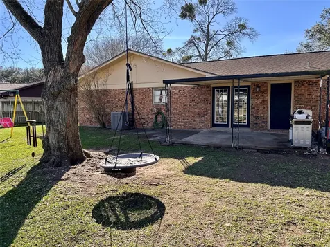 4108 Crescent Drive Bay City TX 77414