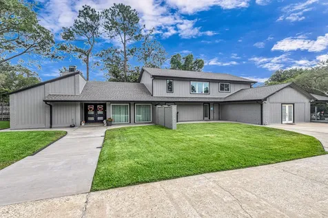 201 Hillcrest Drive Richmond TX 77469