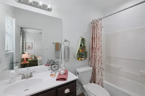 12815-101 Berthoud Drive San Antonio TX 78249