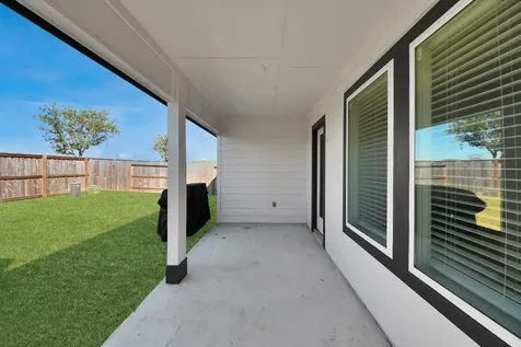 4946 Pine Haven Lane Fresno TX 77545