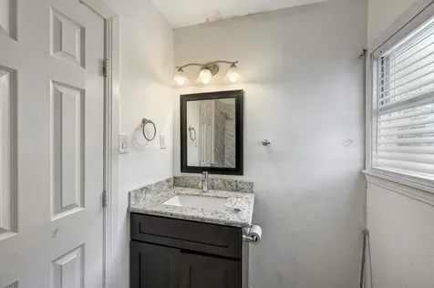 4626 Evergreen Street Bellaire TX 77401