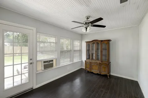 4626 Evergreen Street Bellaire TX 77401