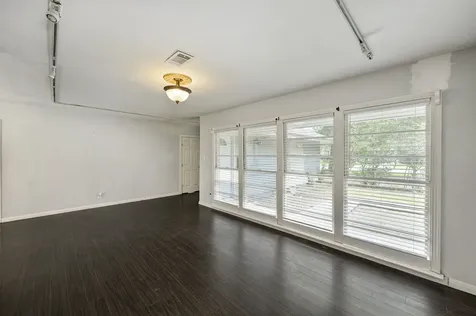 4626 Evergreen Street Bellaire TX 77401