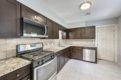 4626 Evergreen Street Bellaire TX 77401
