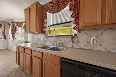 13918 Whispertrail Court Houston TX 77014