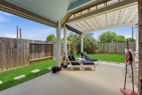 4310 Bearberry Avenue Baytown TX 77521