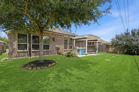 4310 Bearberry Avenue Baytown TX 77521