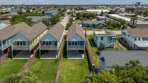 2311 67th Street Galveston TX 77551