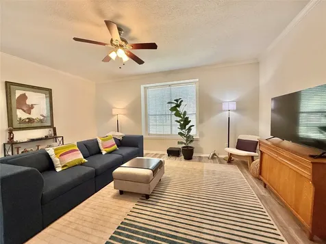 2 Twin Feather Place The Woodlands TX 77381