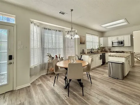 2 Twin Feather Place The Woodlands TX 77381