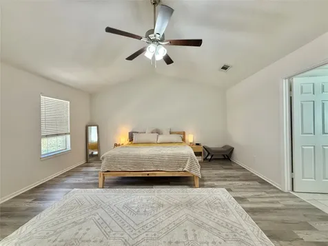 2 Twin Feather Place The Woodlands TX 77381