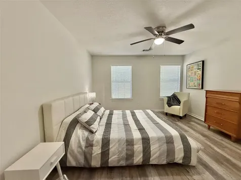 2 Twin Feather Place The Woodlands TX 77381