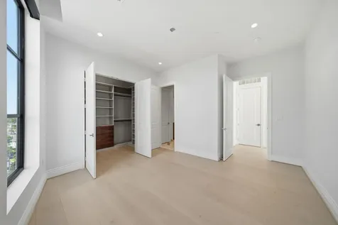 2323 San Felipe Street 803 Houston TX 77019