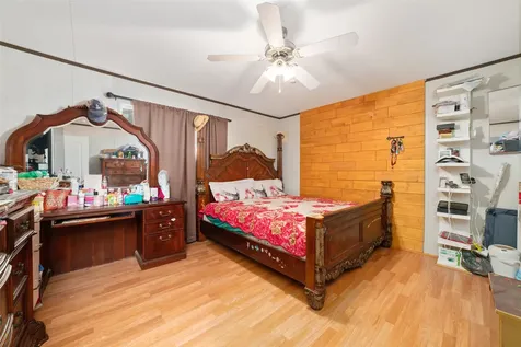 317 Road 5814 Cleveland TX 77327
