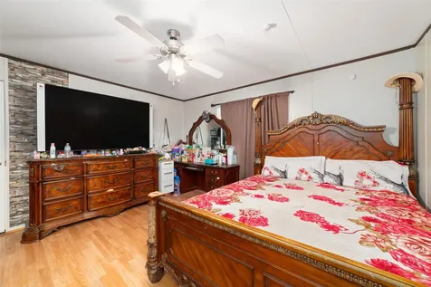 317 Road 5814 Cleveland TX 77327