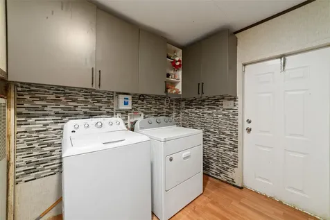 317 Road 5814 Cleveland TX 77327