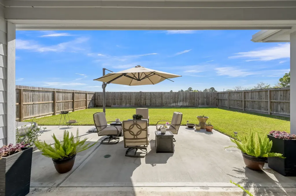 8110 James Franklin Street Houston TX 77088